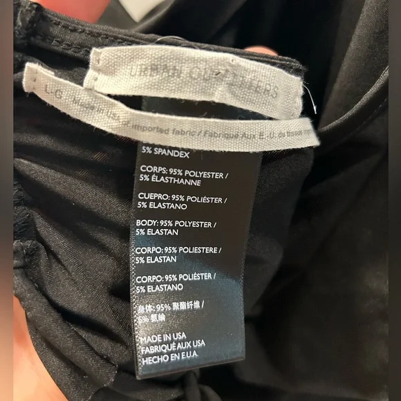 Black cowl neck tank - Picture 3 of 4